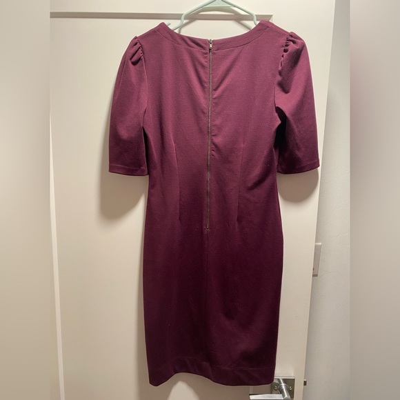 Maroon Banana Republic fitted dress - Picture 2 of 3